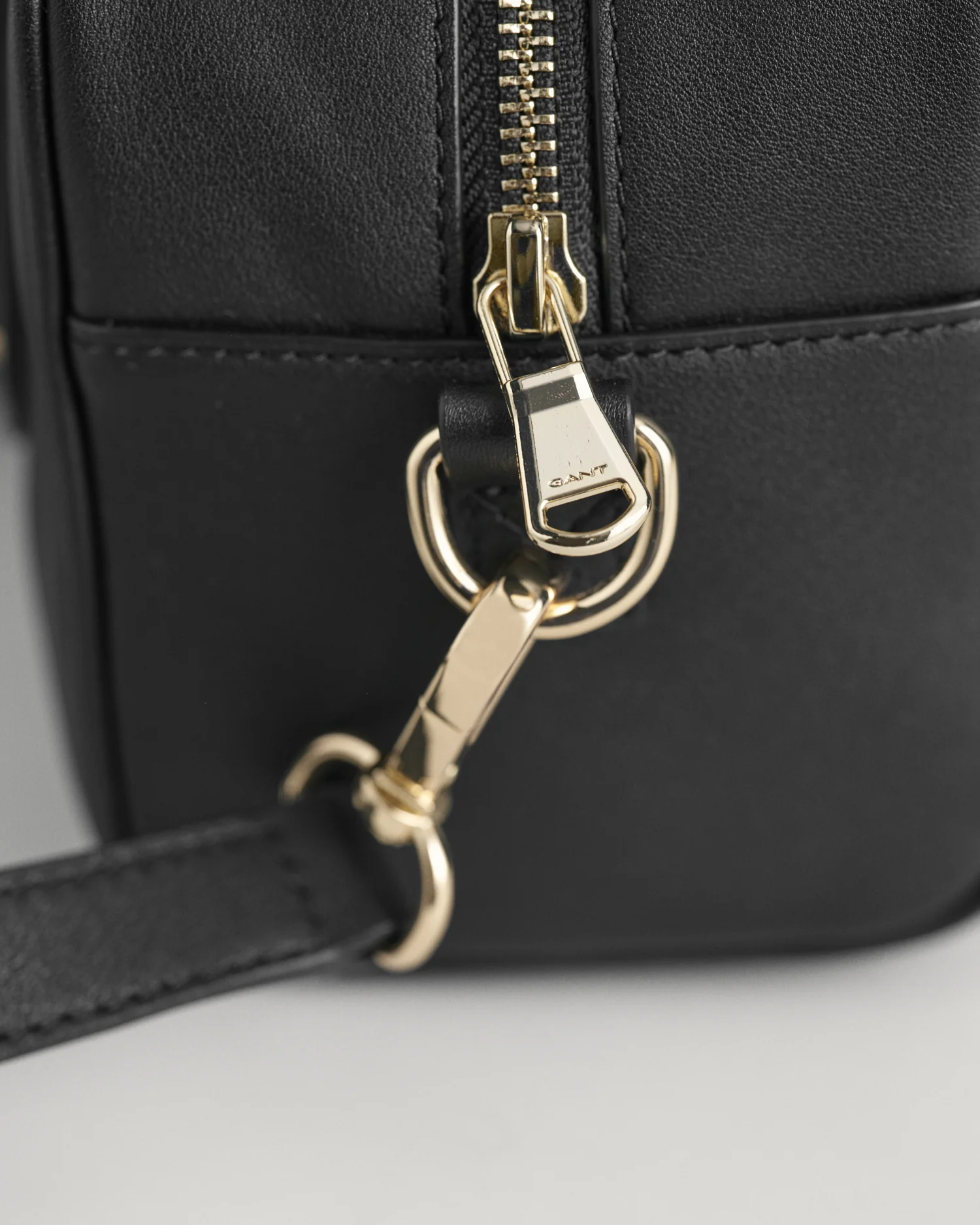ICONIC MINI LEATHER BAG - Image 5