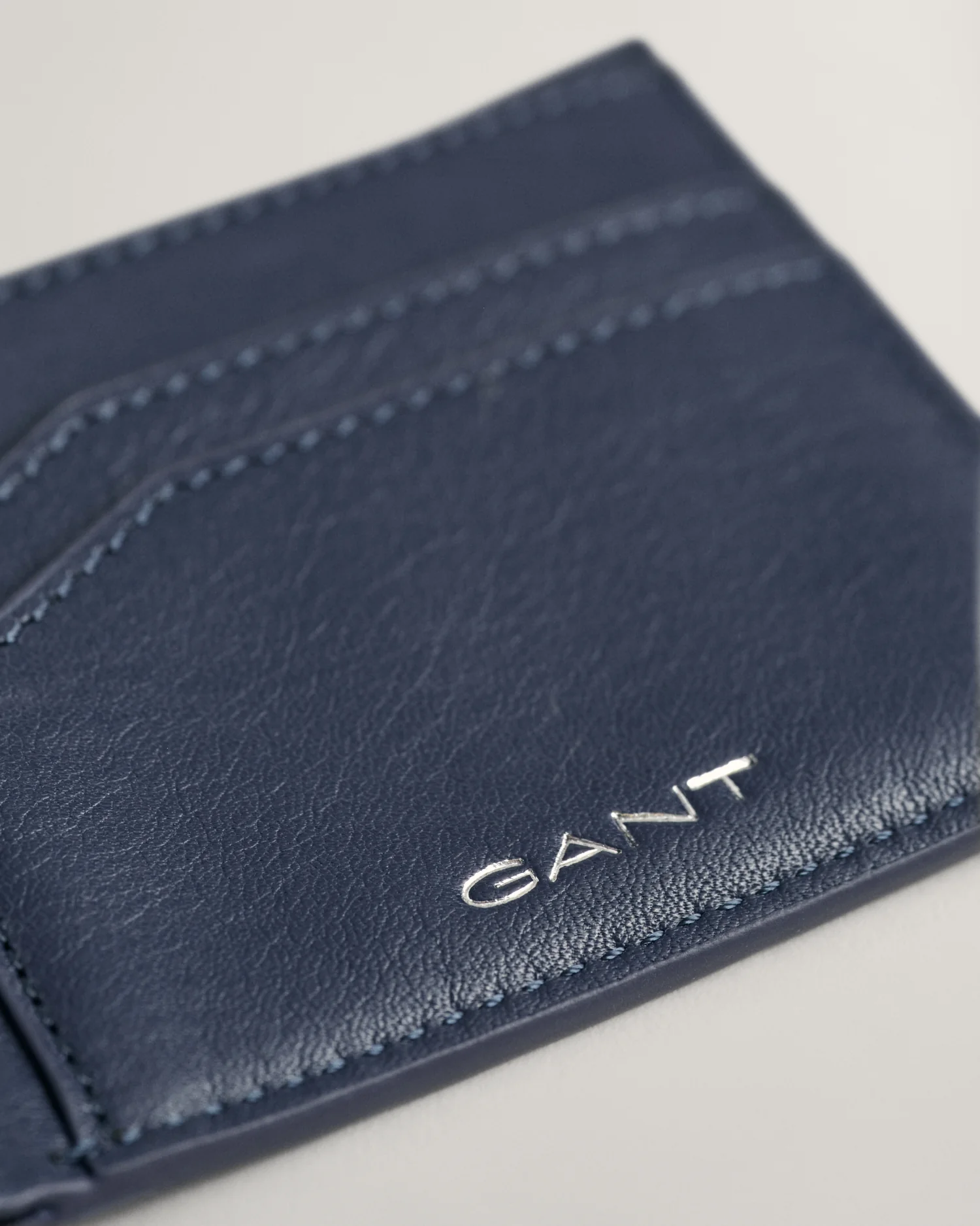 LEATHER BIFOLD WALLET - Image 6