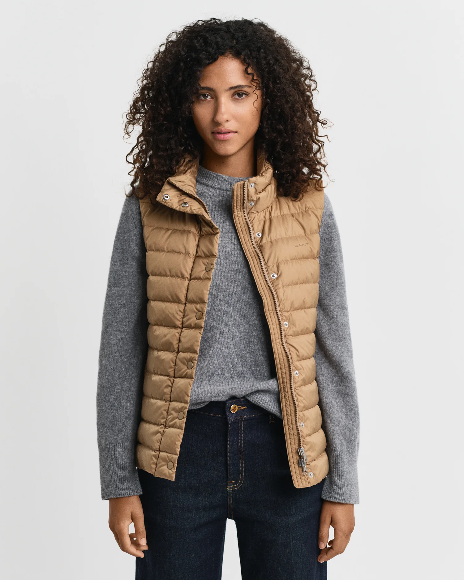LIGHT DOWN VEST - Image 10