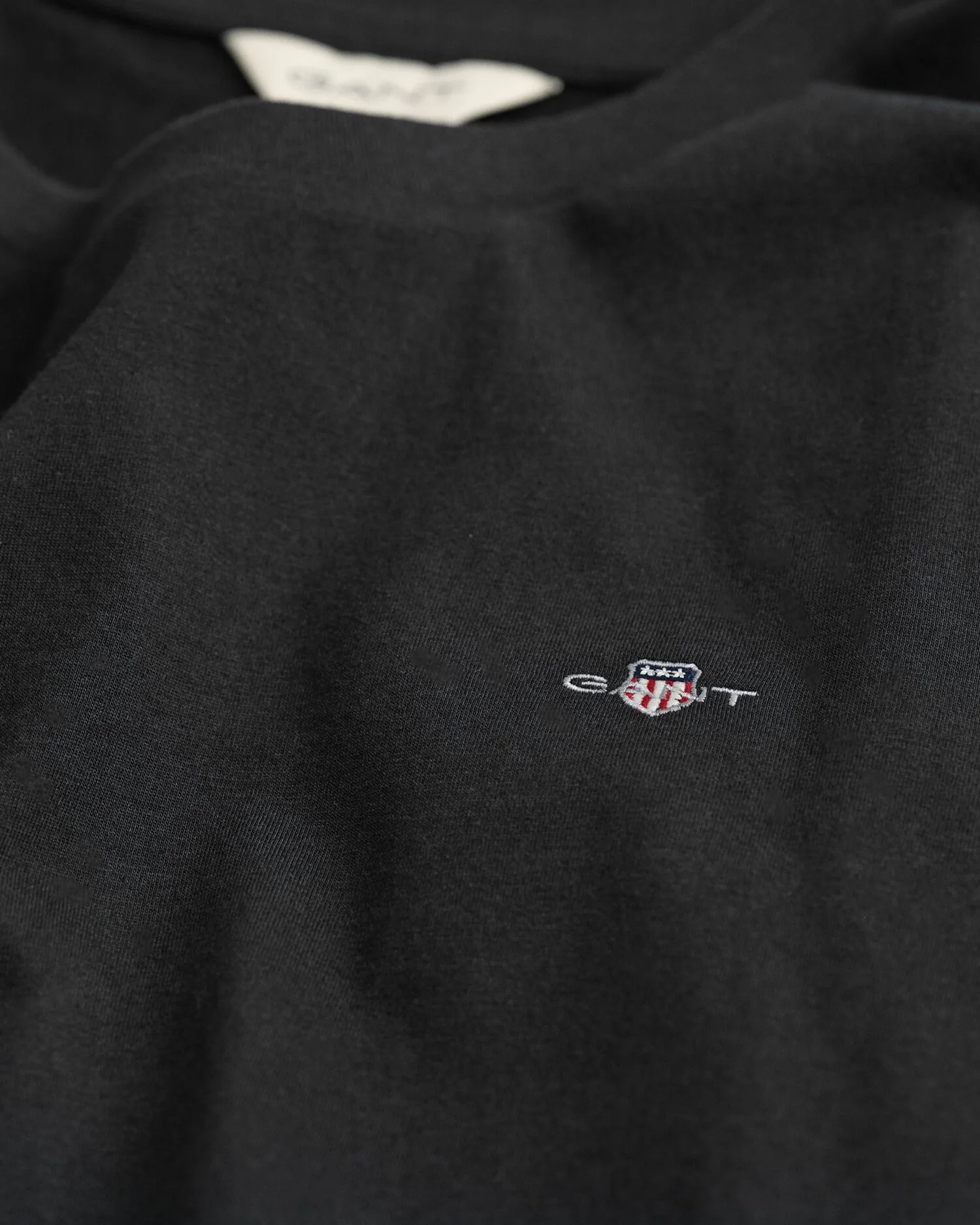 REG SHIELD SS T-SHIRT - Image 10