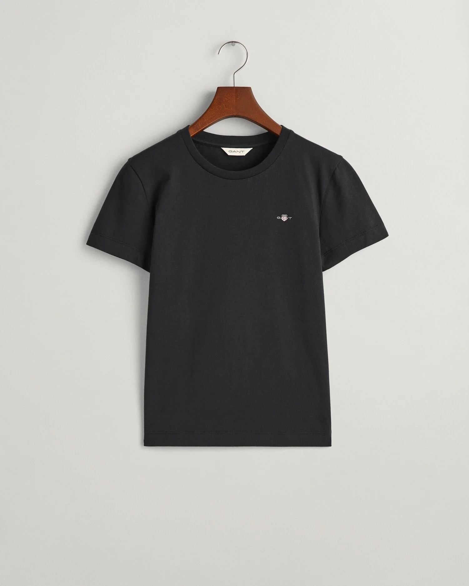 REG SHIELD SS T-SHIRT - Image 11