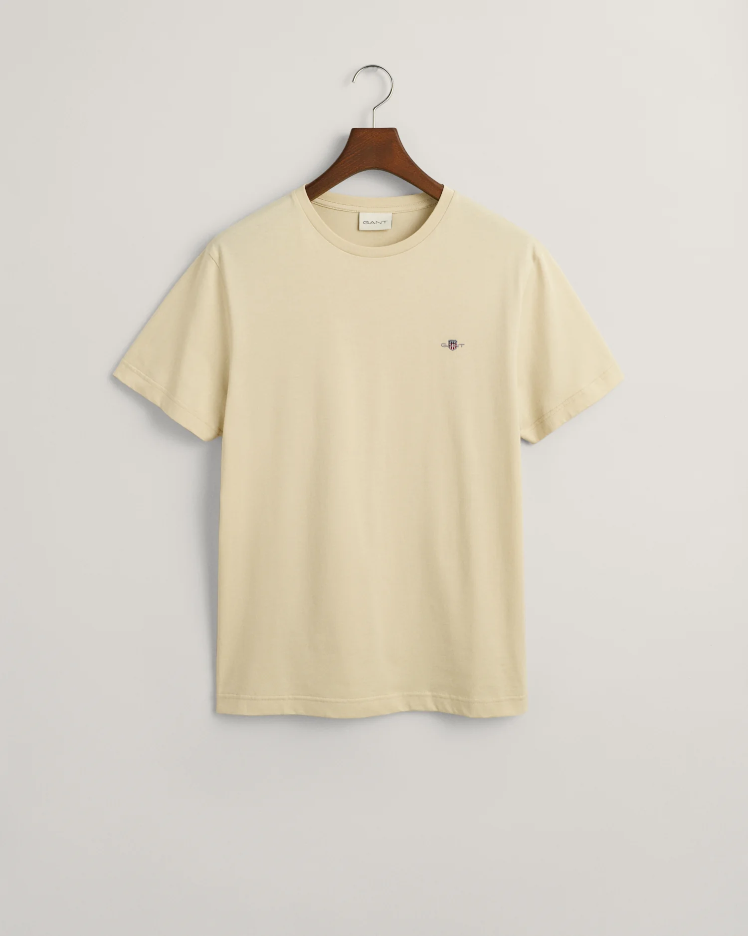 REG SHIELD SS T-SHIRT - Image 10