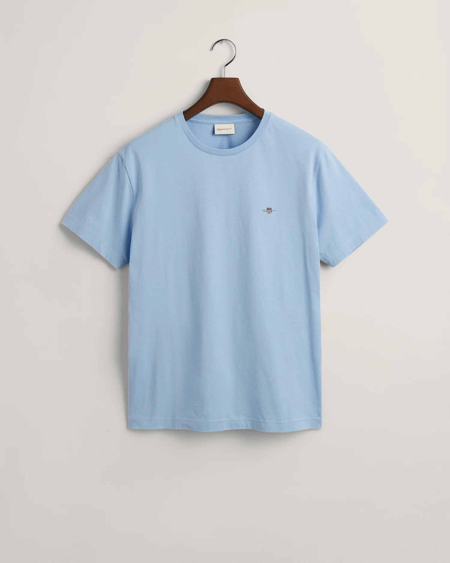 REG SHIELD SS T-SHIRT - Image 15