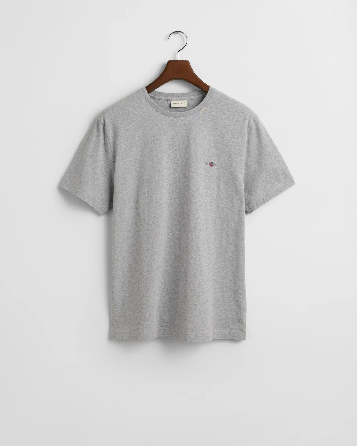 REG SHIELD SS T-SHIRT - Image 25