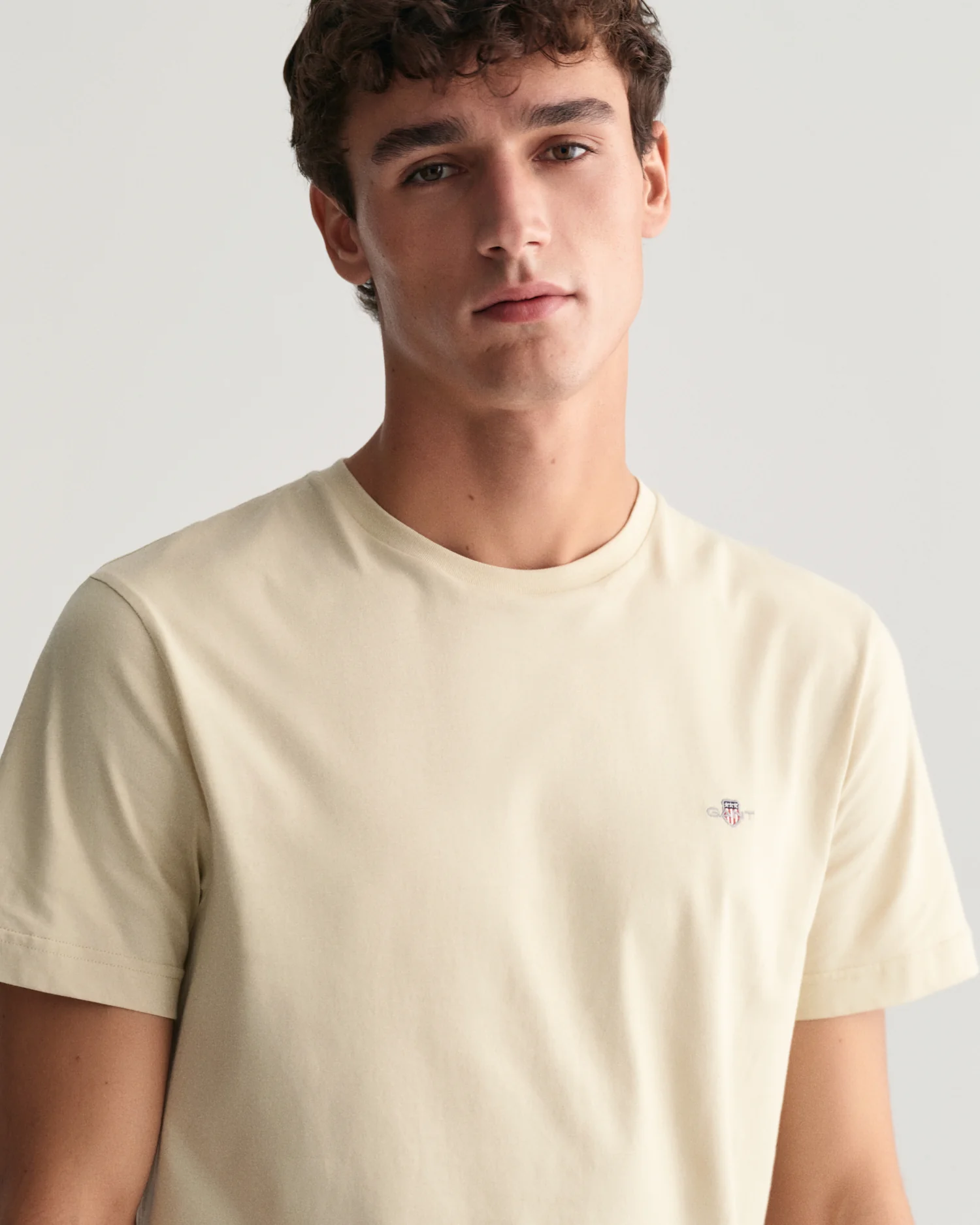REG SHIELD SS T-SHIRT - Image 8