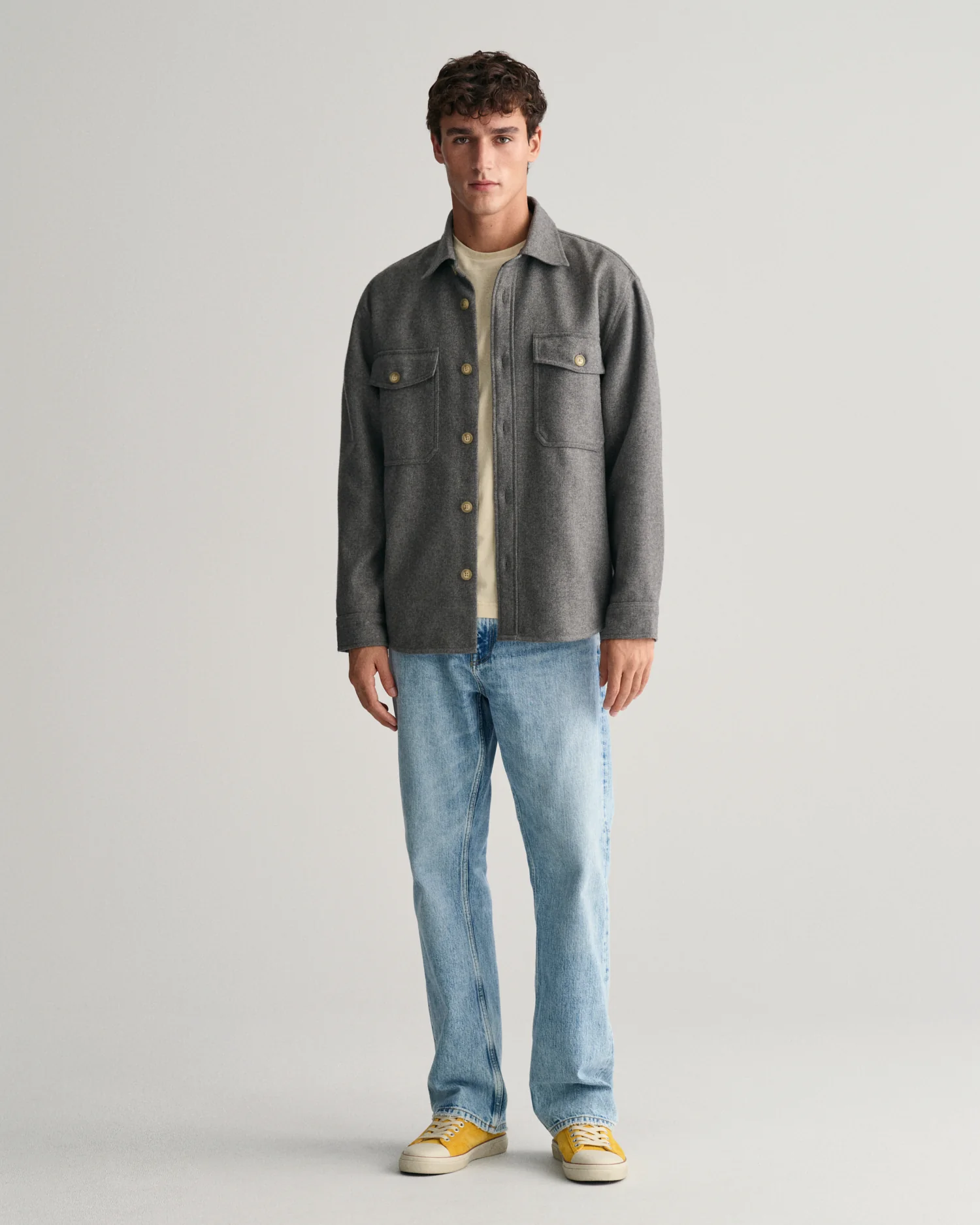 REG SHIELD SS T-SHIRT - Image 9